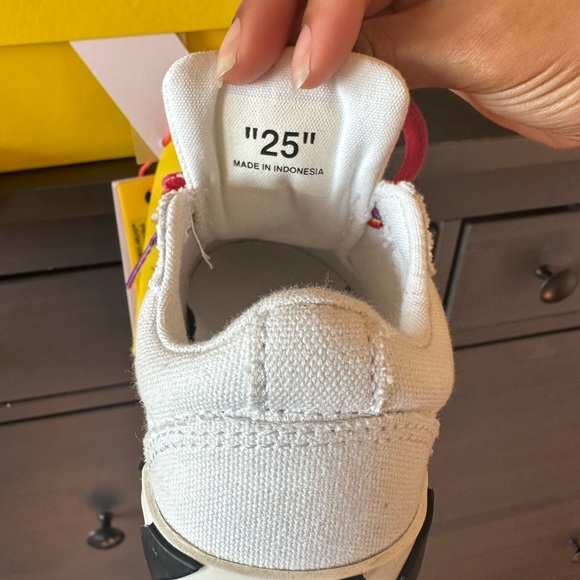OFF WHITE MONSTER TODDLER SNEAKERS (8c) - Picture 7 of 9